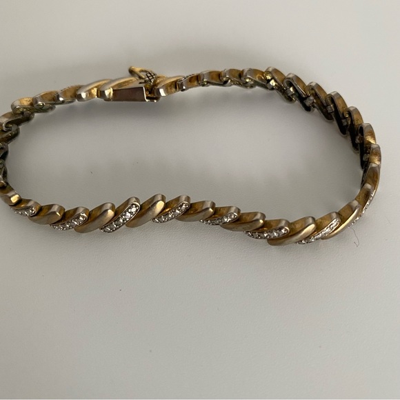 Jewelry - J243 - 925 clasp gold tone vintage tennis bracelet
